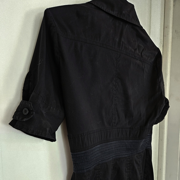 Button up top - Picture 2 of 3